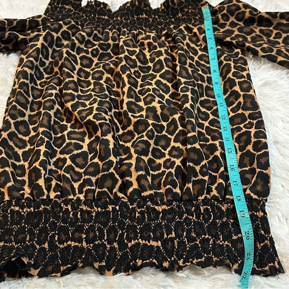 Micheal by Micheal Kors | Off shoulder leopard print blouse | Small - Picture 9 of 11